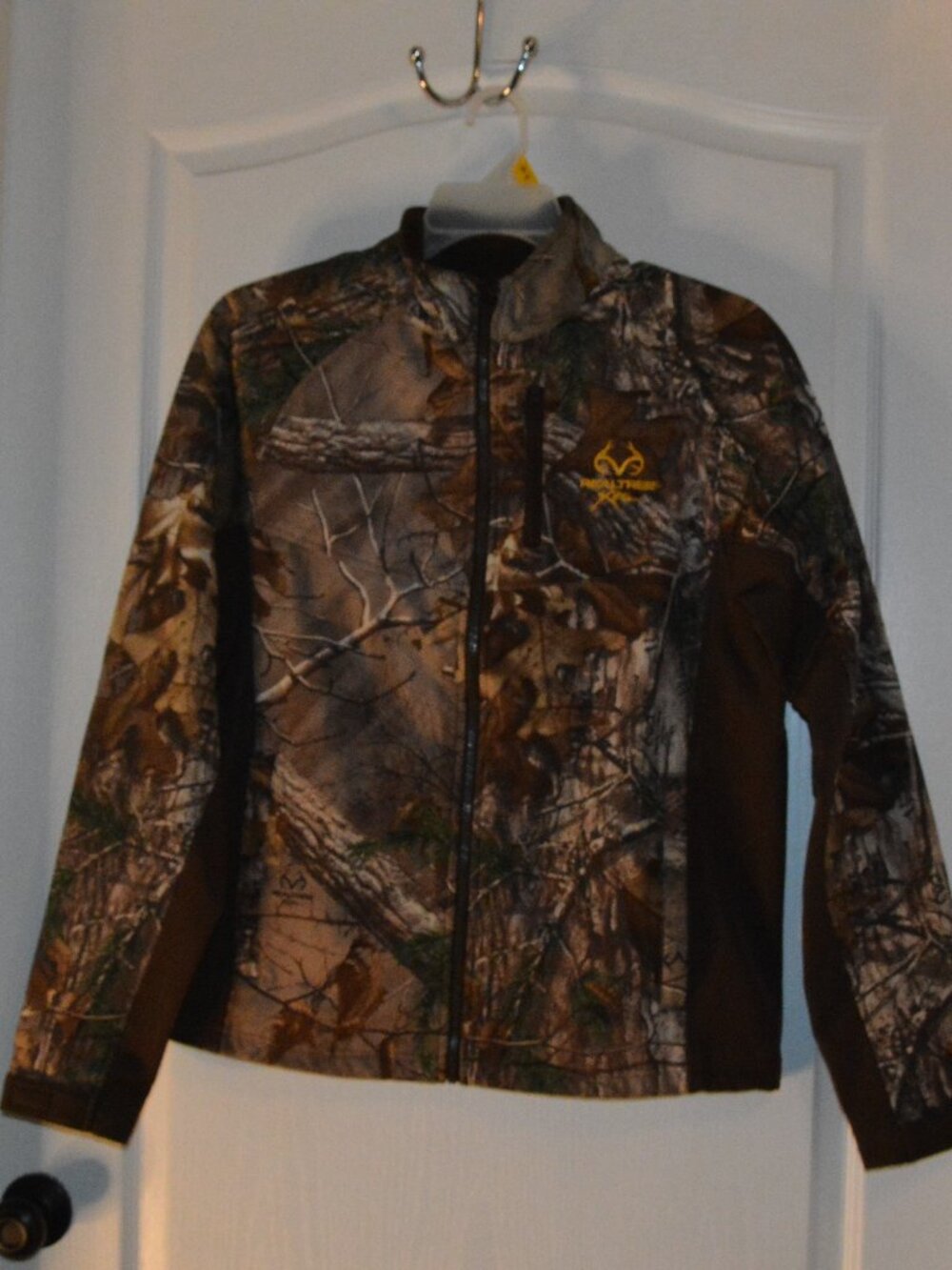 Realtree Xtra Camo Full Zip Hunting Jacket Men's size Medium